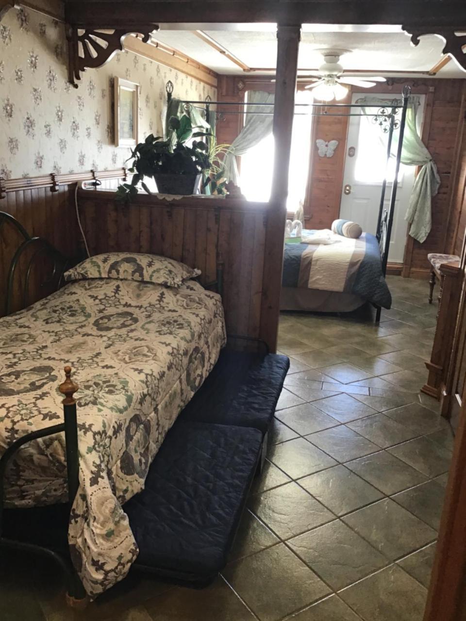 Auberge La Cote D'Or Petite-Rivière-Saint-Francois Exteriér fotografie