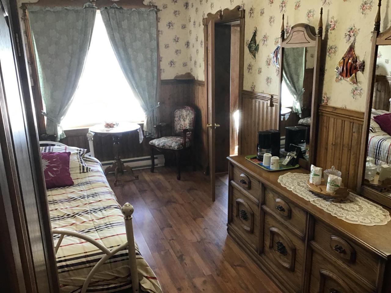 Auberge La Cote D'Or Petite-Rivière-Saint-Francois Exteriér fotografie